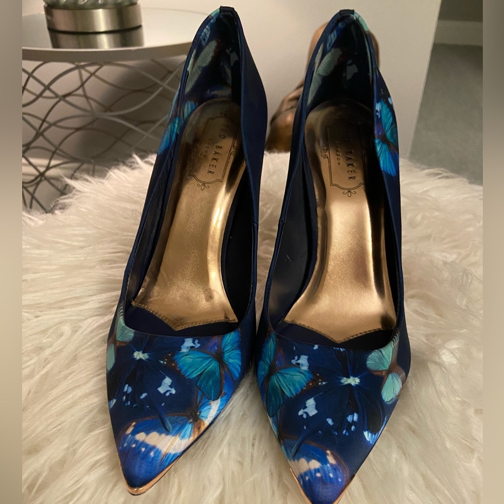 Ted Baker Kawaap Heels in Gorgeous Blue Butterfly Pattern Size 38/7.5